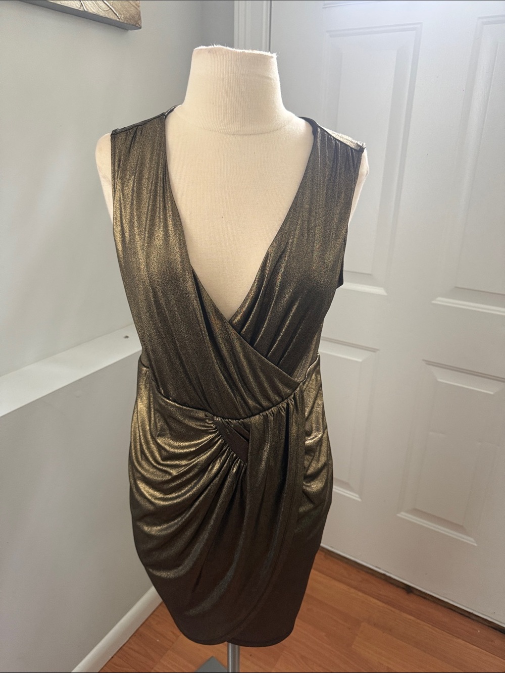 Thalia Sodi Sleeveless Metallic Gold Wrap Dress (76)